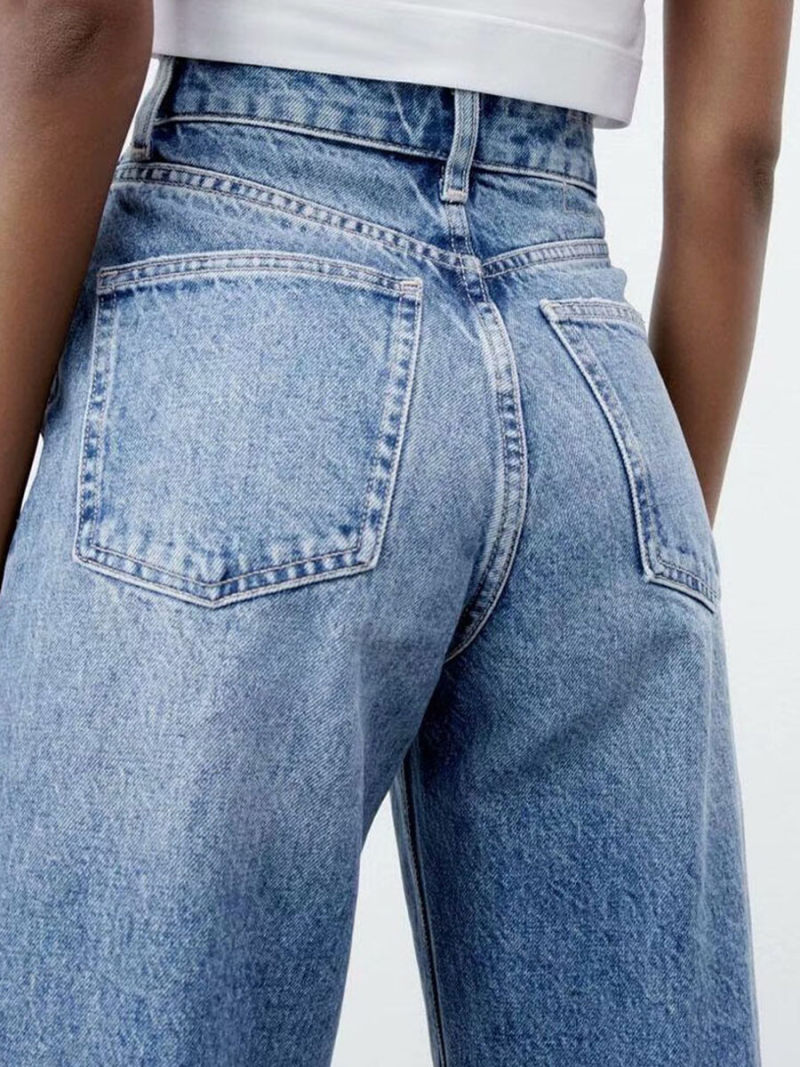 Tall waist blue wide-legged jeans Tall waist blue wide-legged jeans