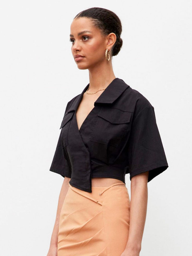 Collar Short Sleeves Crop Top Collar Short Sleeves Crop Top