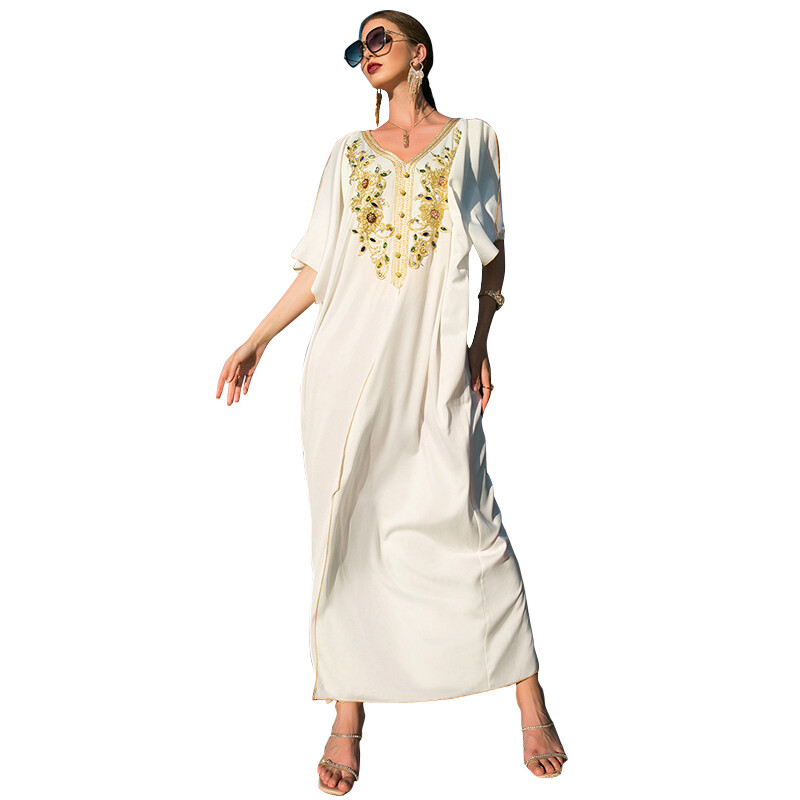 Gold lace-embroidered hand-sewn diamond dress Gold lace-embroidered hand-sewn diamond dress