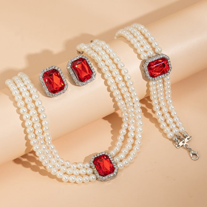 Pearl necklace earrings bracelet three-piece set(Buy 1 get 1 free) Pearl necklace earrings bracelet three-piece set(Buy 1 get 1 free)