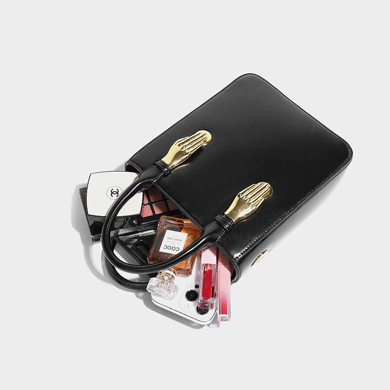 High-quality small square leather handbag High-quality small square leather handbag