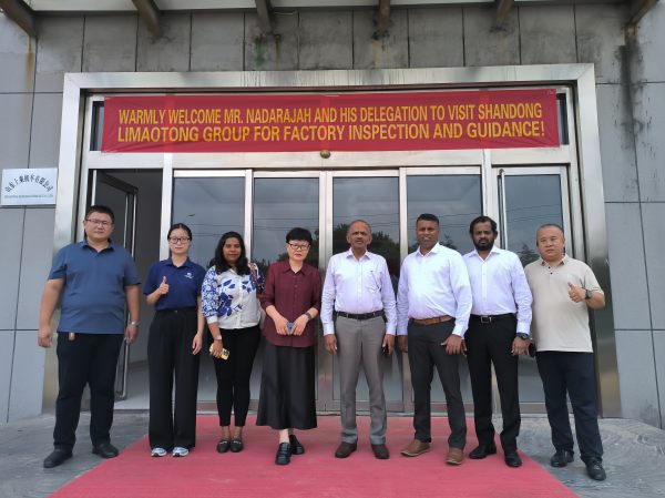 Sri Lankan customers visit Shandong Limaotong Group and signed a letter of intent for purchasing new energy electric vehicles on site