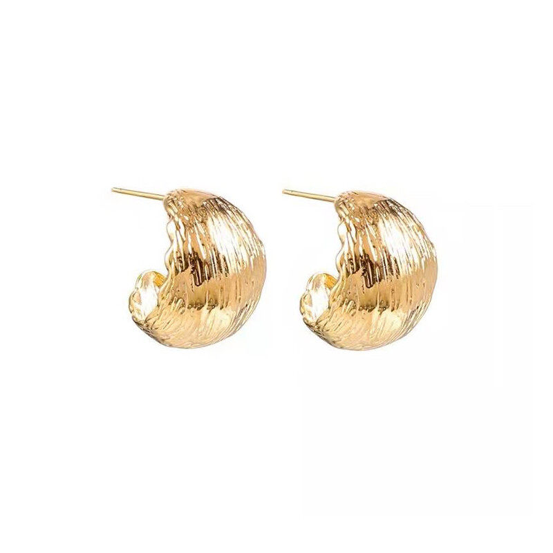 Earrings With cshaped  in gold  s925 hoop