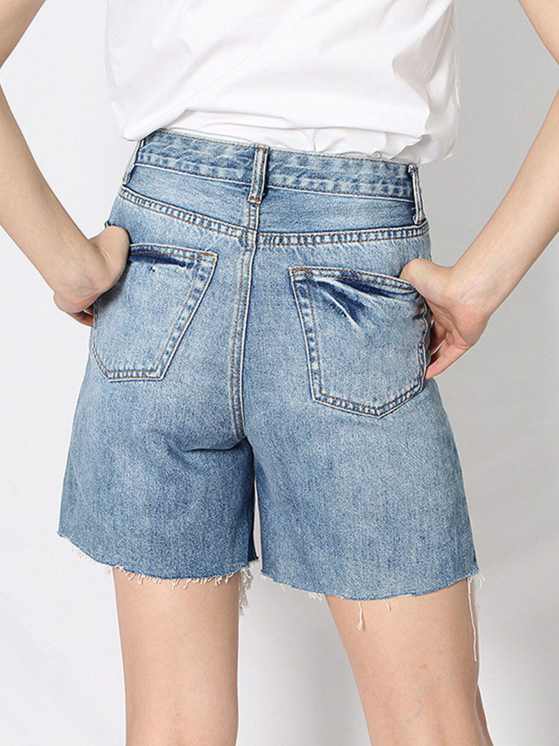 Fashion hole denim shorts