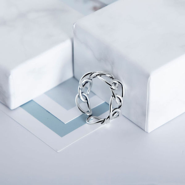 Twist Wrap ring