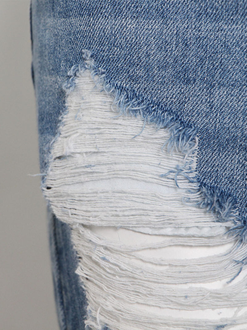 Fashion hole denim shorts