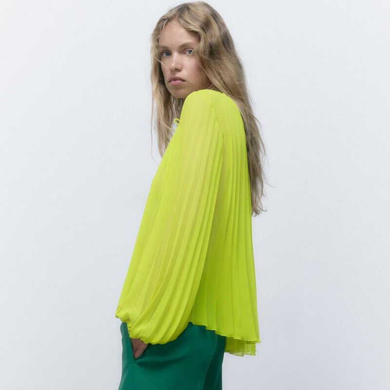 V neck Long sleeve bouse