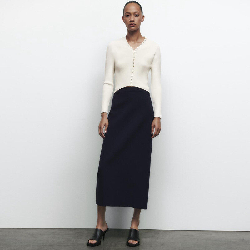 Round Neck Knit Cardigan