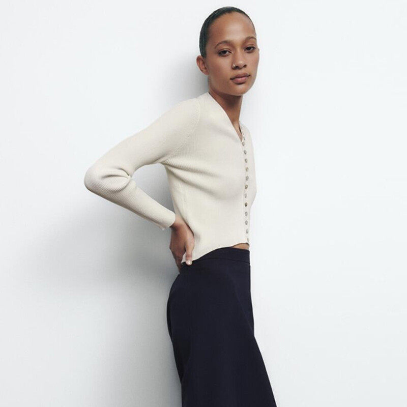 Round Neck Knit Cardigan