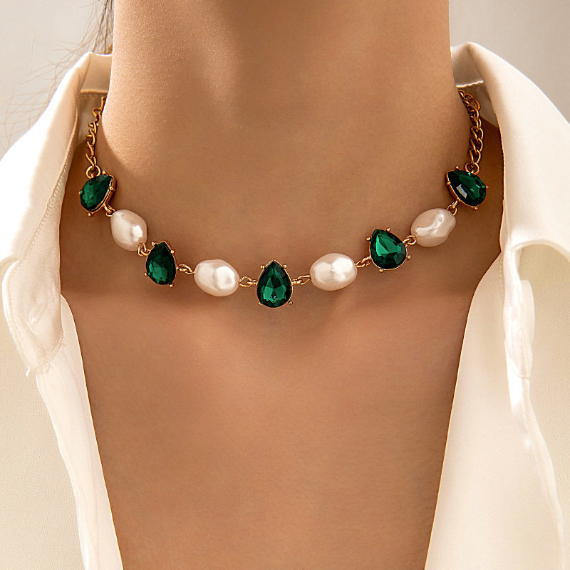 Baroque pearl beaded emerald necklace