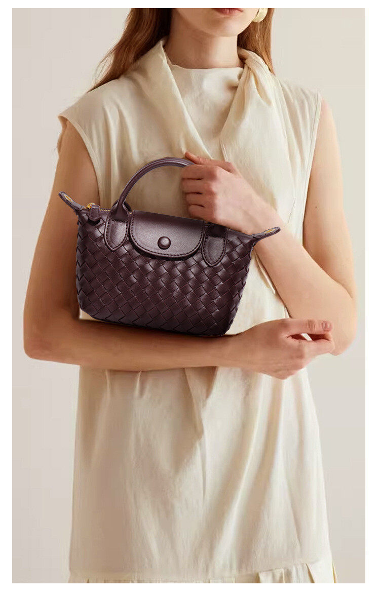 New hand-woven leather dumpling bag