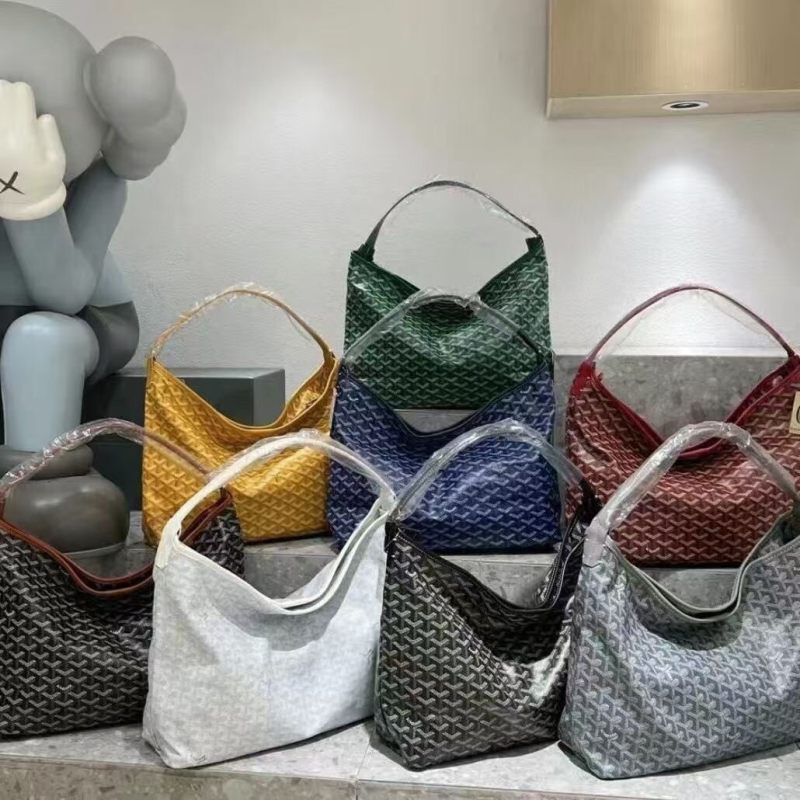 Large capacity tote bag with Purse