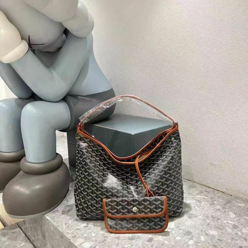 Large capacity tote bag with Purse